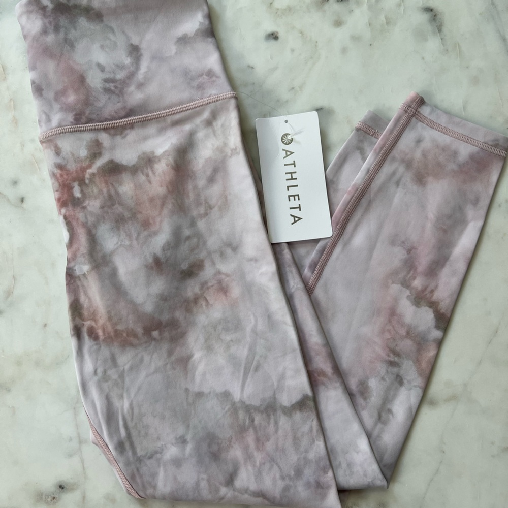NEW WITH TAGS - athleta snow dye leggings - size small